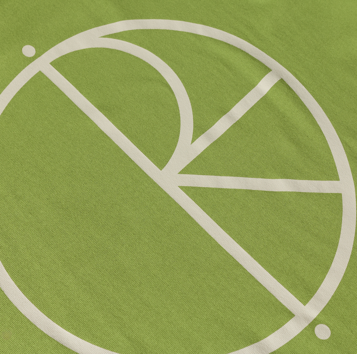 Contrast Tee I Stroke Logo - Peridot