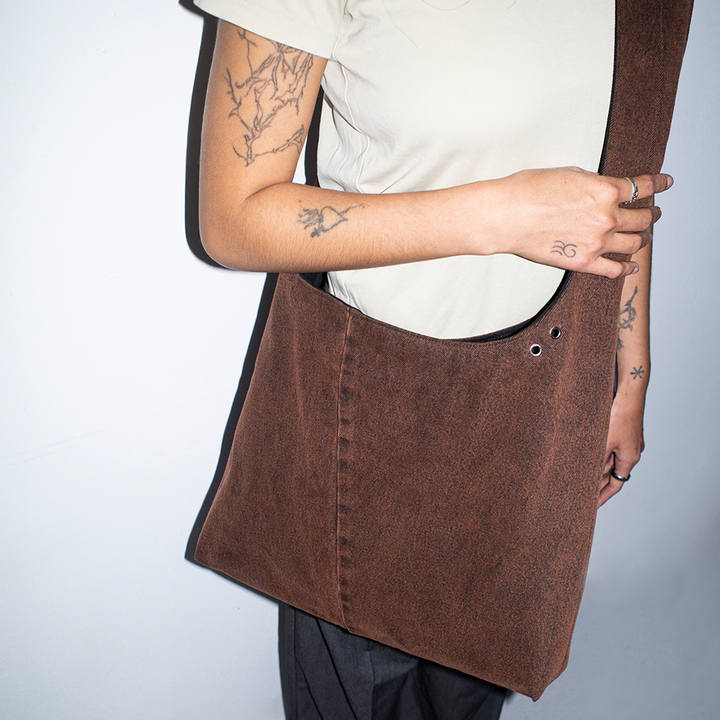 Gousi X Polar | Big Crossbody Bag - Silver Black